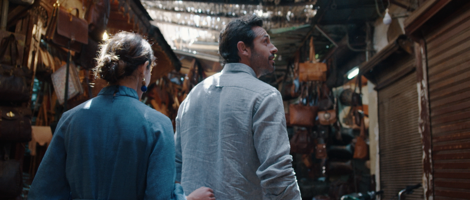 Amanjena.mov.00_01_30_20.Still001