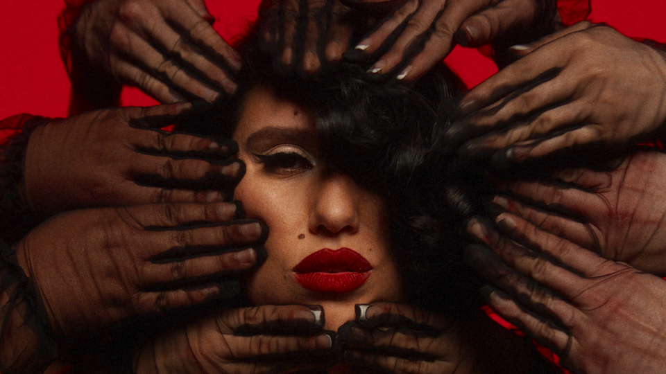 Raye – Genesis.00_01_13_14.Still001